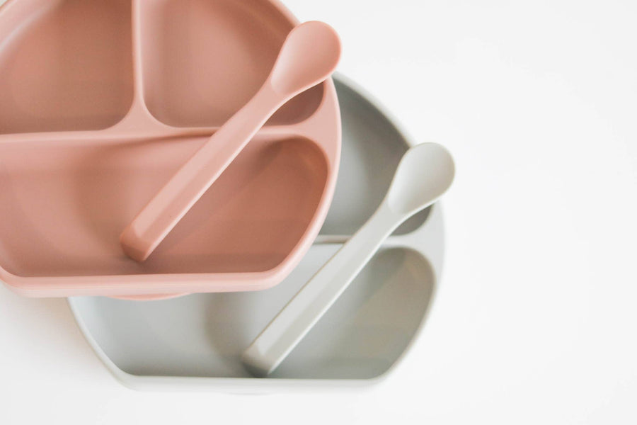 Silicone Suction Plate With Lid and Spoon: Coral